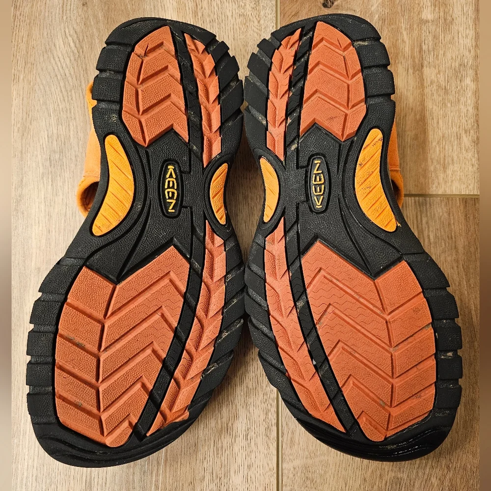 Keen Wonen's Newport Sandals In Orange - Size 9 - Picture 5 of 10